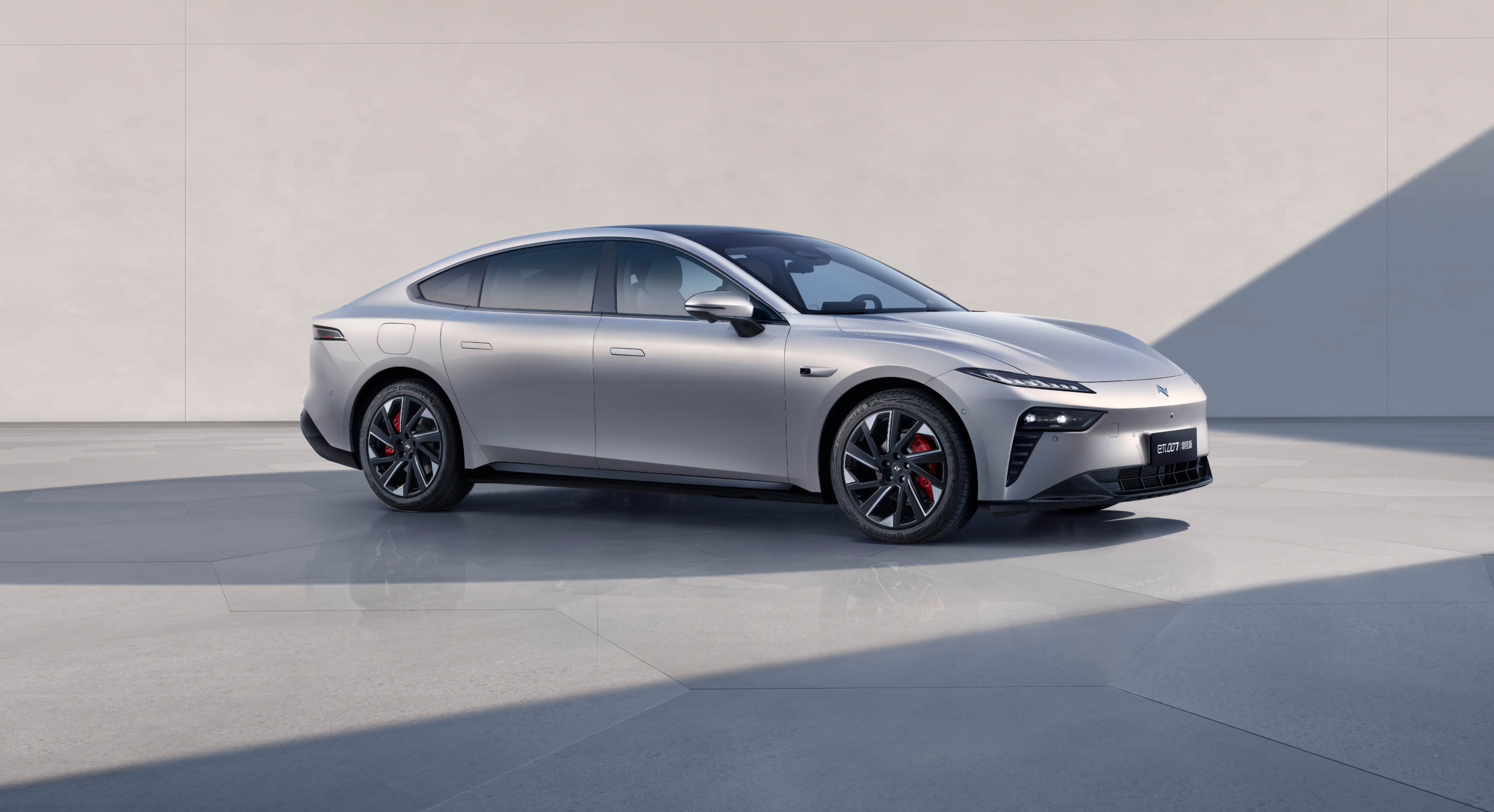 Dongfeng eπ007 DM. Екстер'єр